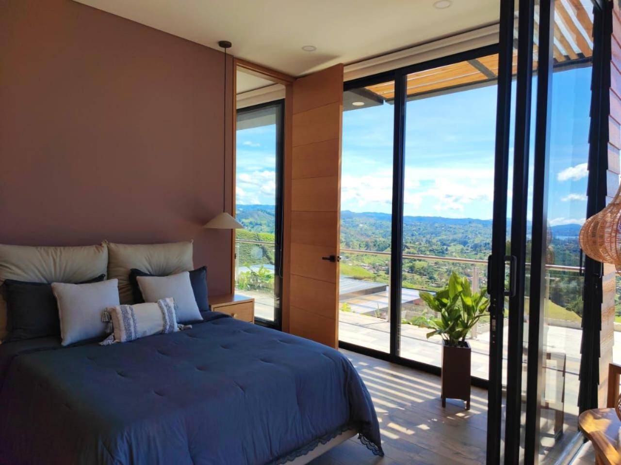 Montecielo Hosting *